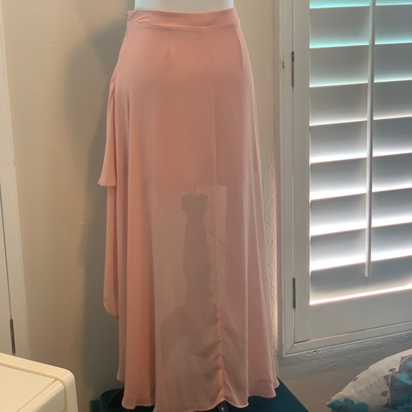 High-Low Skirt - Picture 4 of 4